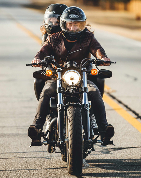 Motos